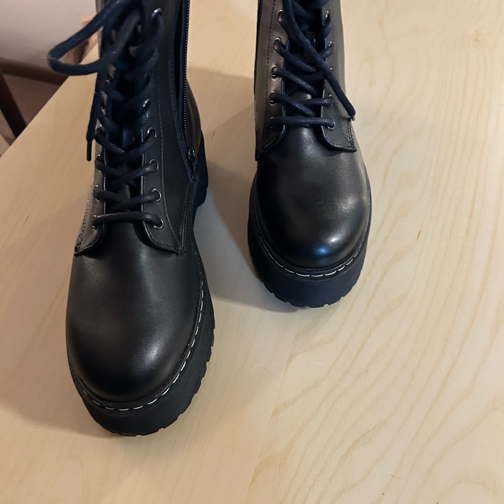 Steve Madden Black Ankle Boots NEW